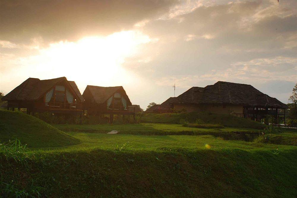 Jetwing Vil Uyana, A Luxury Reserve Sigiriya Bagian luar foto